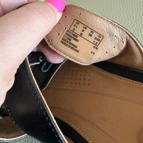 Clark’s sandals - Picture 6 of 6